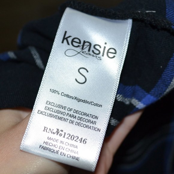 Kensie Oversized Frayed Stud Button Plaid Blue Black Flannel Size Small - Picture 5 of 5